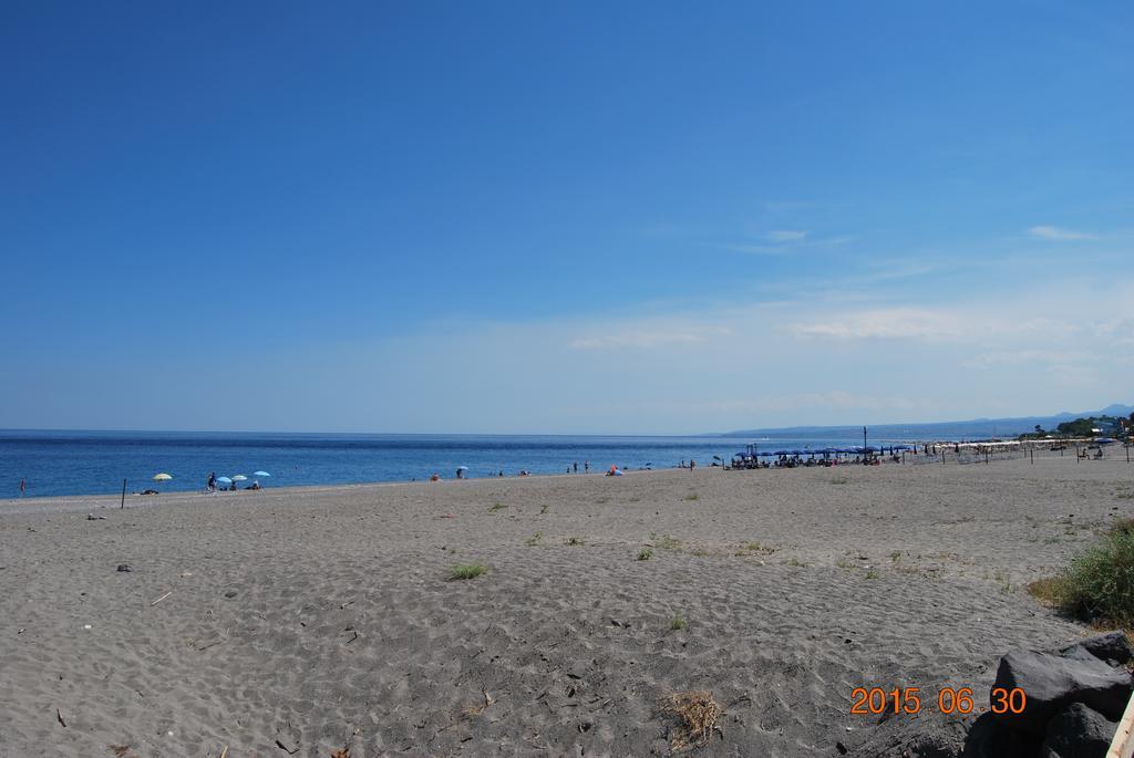 Baia Degli Dei Apartment จีอาร์ดีนี นักซอส ภายนอก รูปภาพ
