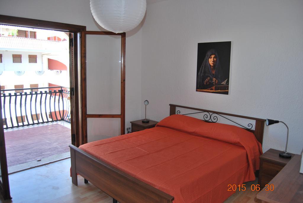 Baia Degli Dei Apartment จีอาร์ดีนี นักซอส ห้อง รูปภาพ