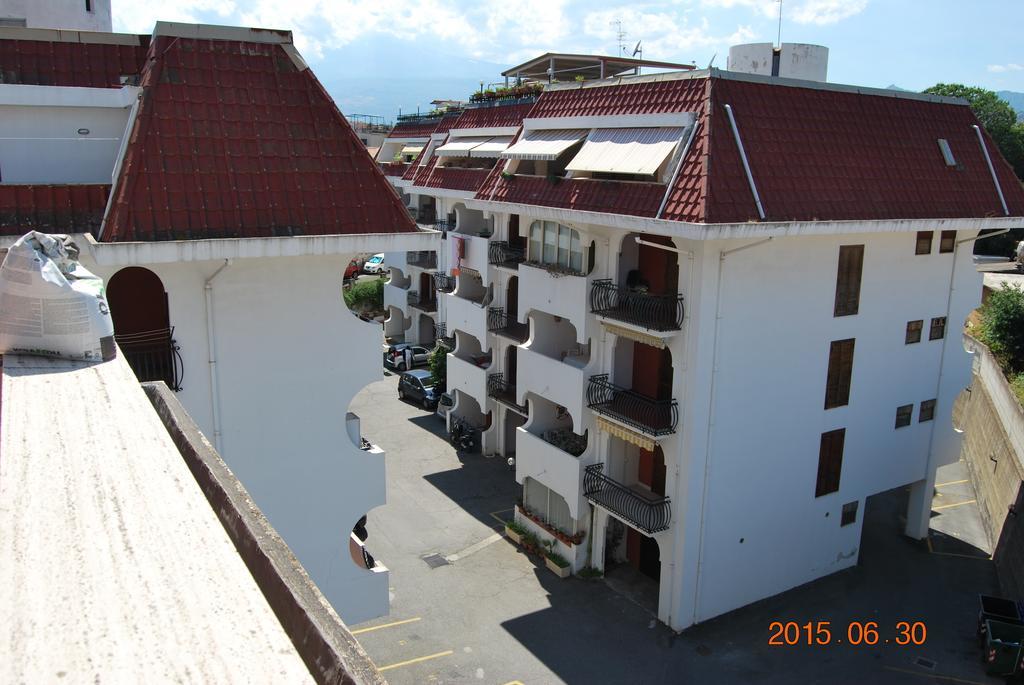 Baia Degli Dei Apartment จีอาร์ดีนี นักซอส ห้อง รูปภาพ
