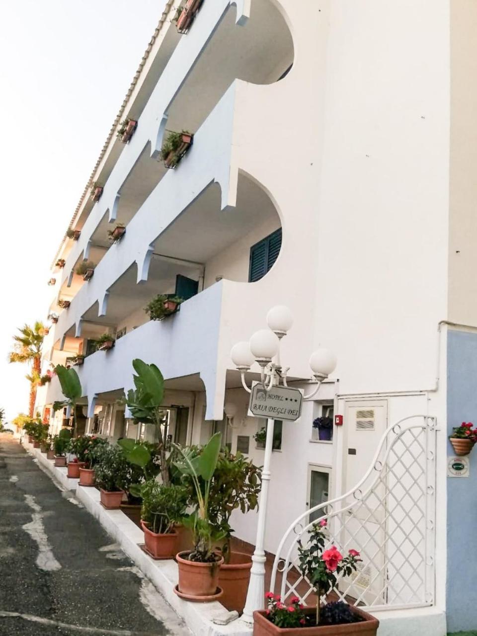 Baia Degli Dei Apartment จีอาร์ดีนี นักซอส ภายนอก รูปภาพ